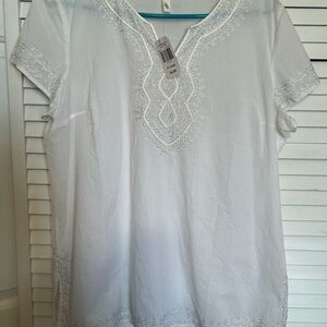 Elegant White Embroidered Women's Top